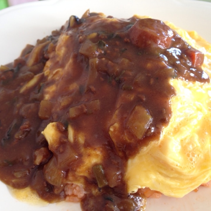 リメイク カレーが余ったら半熟たまごのオムカレー レシピ 作り方 By にいさん6011 楽天レシピ